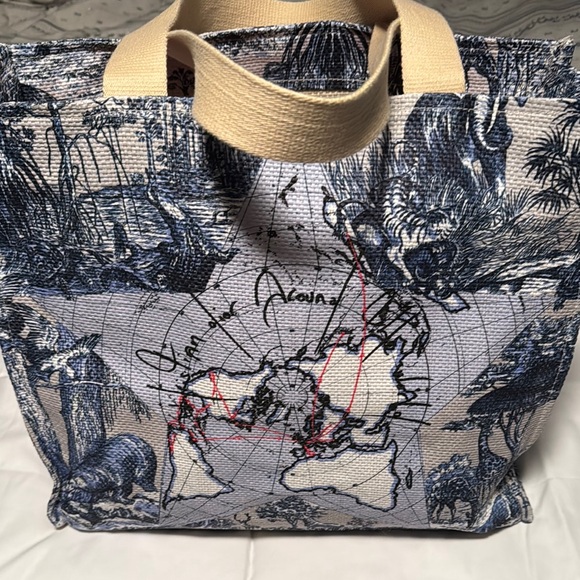 Dior Beauty Around The World Straw Tote Bag - Picture 3 of 4
